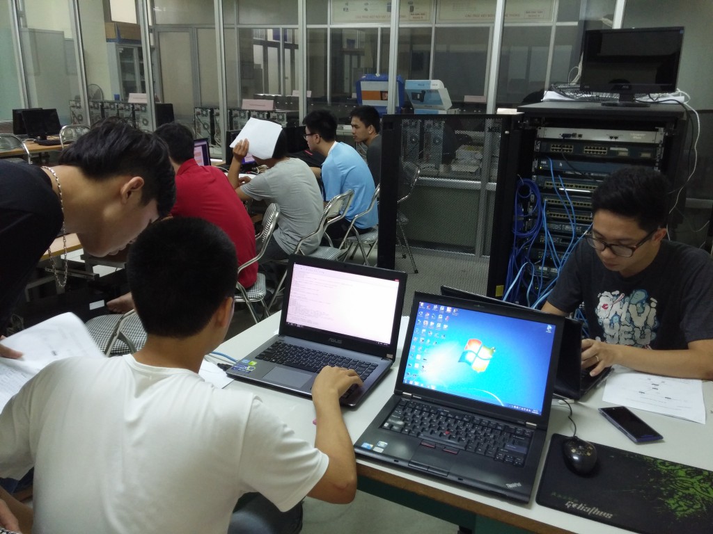 THÔNG BÁO TUYỂN SINH CÁC KHÓA ĐÀO TẠO NGẮN HẠN: QUẢN TRỊ MẠNG QUỐC TẾ CCNA – BẢO MẬT MẠNG DOANH NGHIỆP NIS – HACKER MŨ TRẮNG CEH
